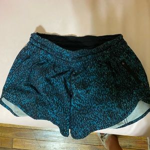Lululemon tracker shorts